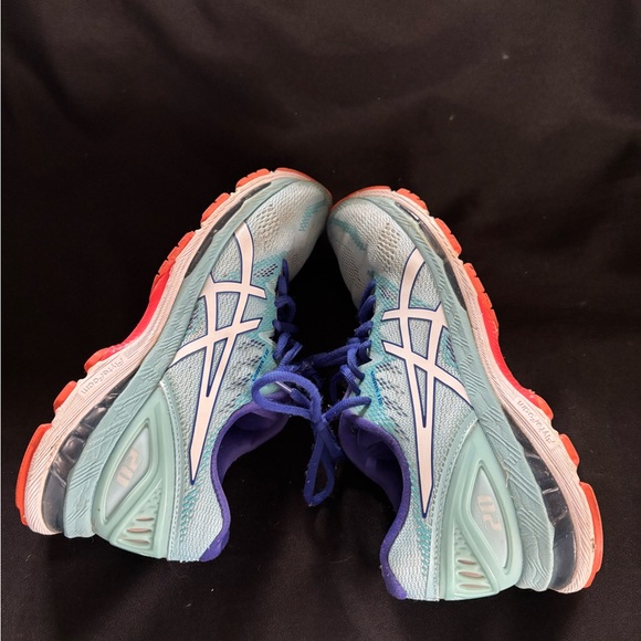 ASICS Running Shoes - Picture 4 of 8